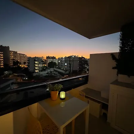 Aparthotel Estudio Mondrian 4*