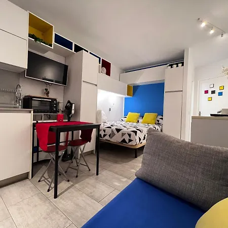 Apart-hotel Estudio Mondrian Playa del Inglés