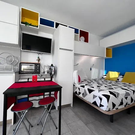 Estudio Mondrian Playa del Inglés