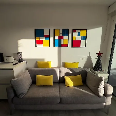 Apart-hotel Estudio Mondrian *