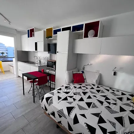 Apart-hotel Estudio Mondrian