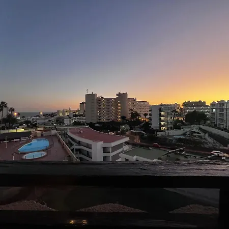 Apart-hotel Estudio Mondrian *