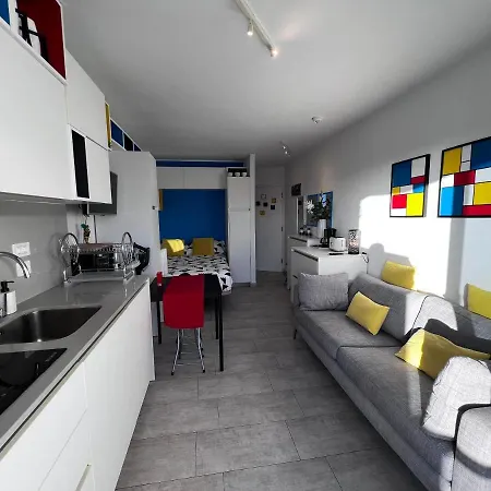 Apart-hotel Estudio Mondrian