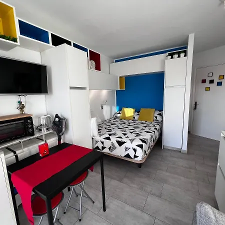 Apart-hotel Estudio Mondrian