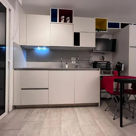 Apart-hotel Estudio Mondrian *