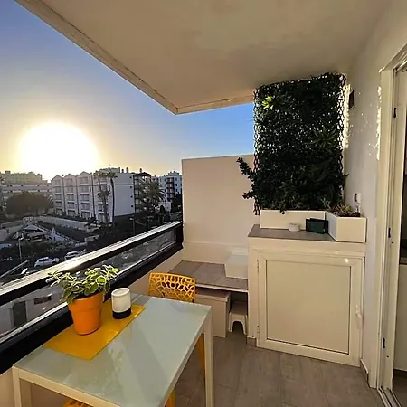 Aparthotel Estudio Mondrian 4*