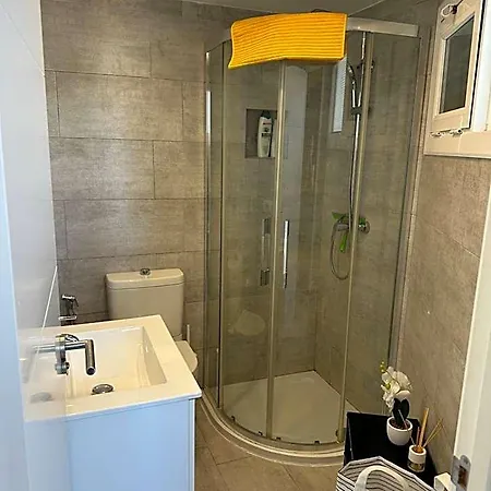 Hotel apartamentowy Estudio Mondrian
