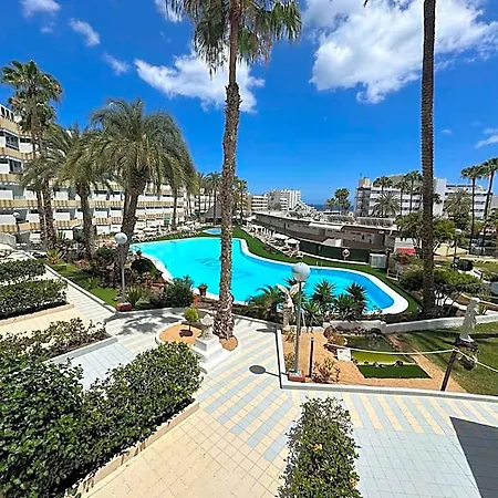 Hotel apartamentowy Estudio Mondrian 4*